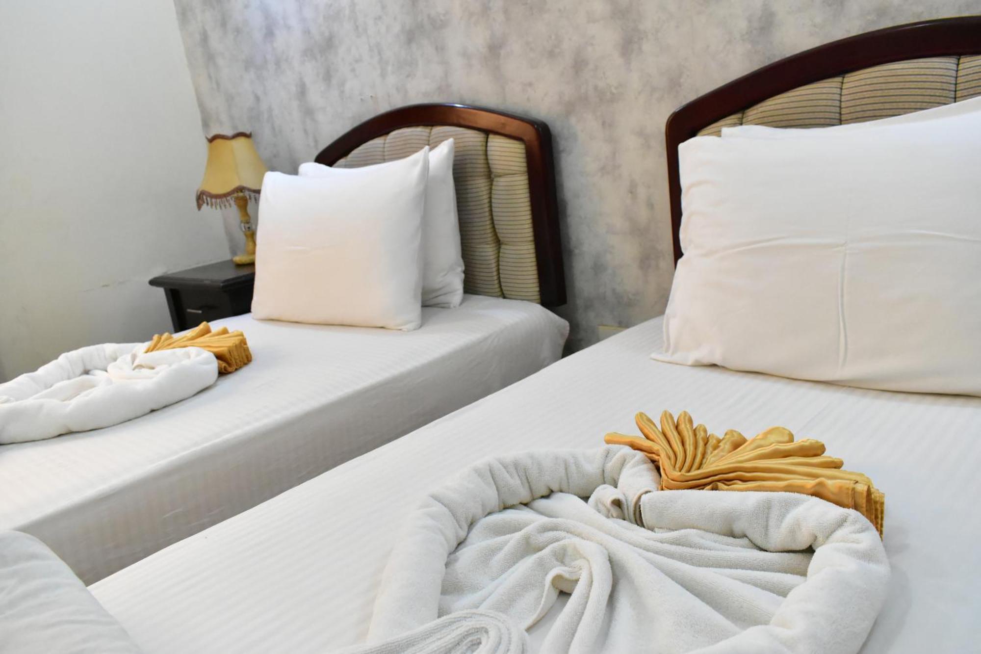 Quality Hotel Джуба Екстериор снимка