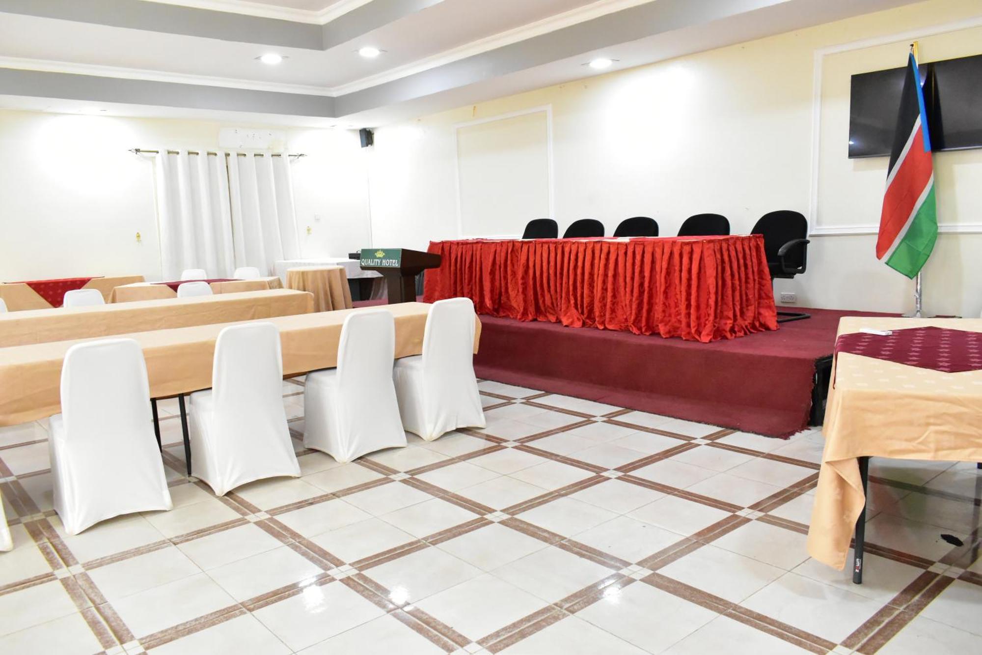 Quality Hotel Джуба Екстериор снимка